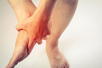 Foot pain treatment and management in the Toronto, Scarborough, Markham, Richmond Hill, Oshawa, Vaughan, Brampton, Mississauga, Oakville Ontario areas